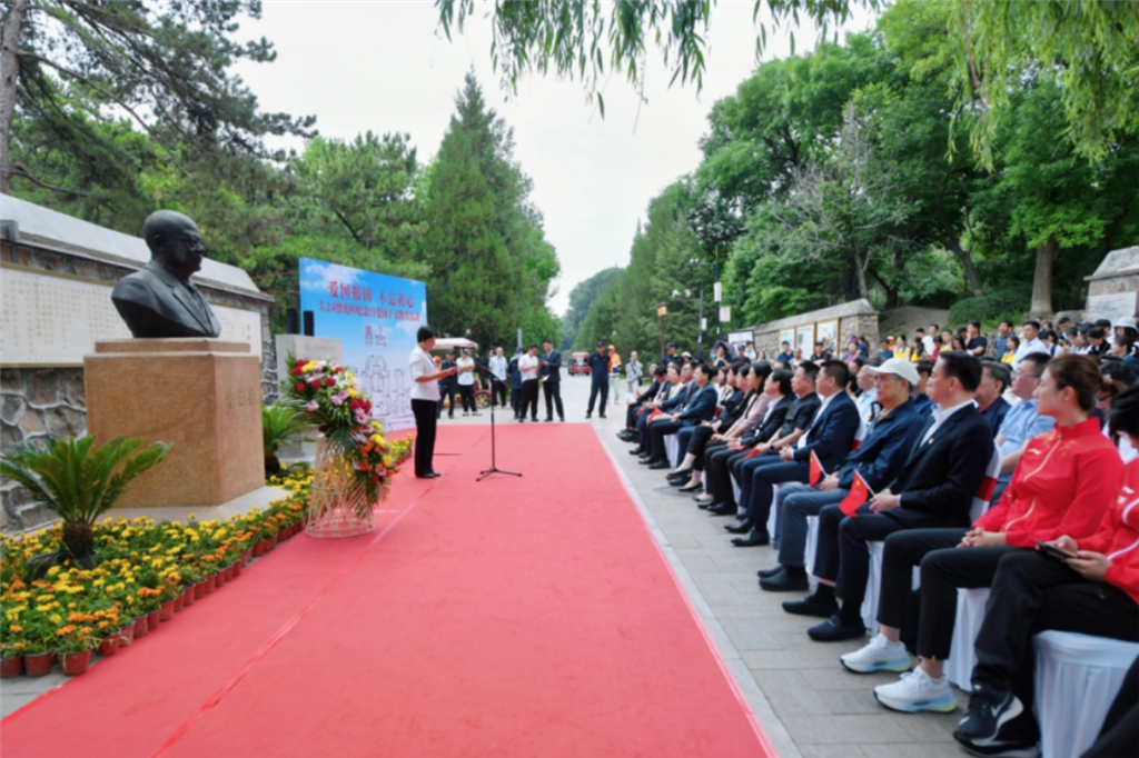 爱国报国，不忘初心 曾宪梓纪念日爱国主义教育活动举行