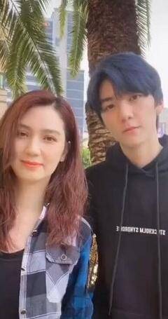 洪欣和儿子 洪欣和儿子