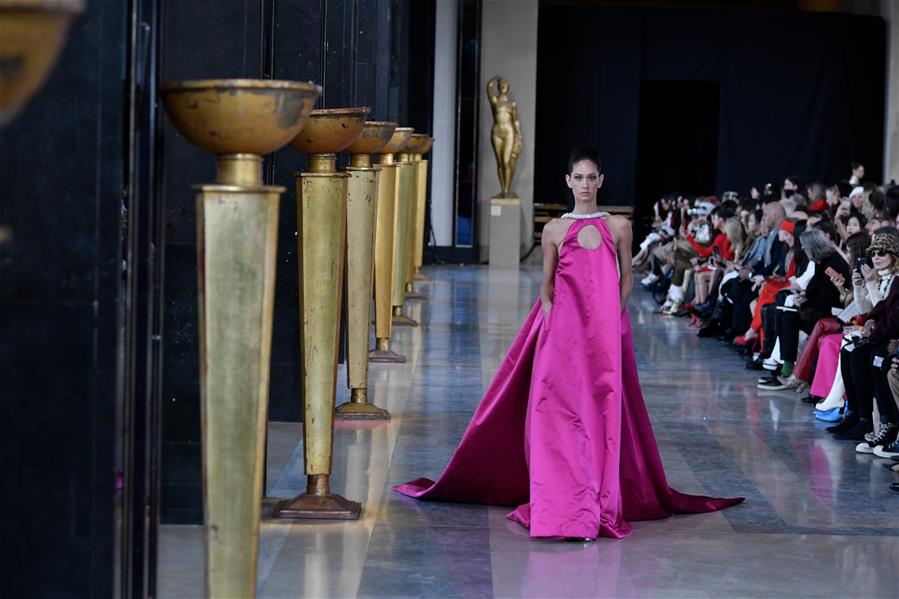 （国际）（2）巴黎高级定制周：斯特凡·罗兰发布春夏新品