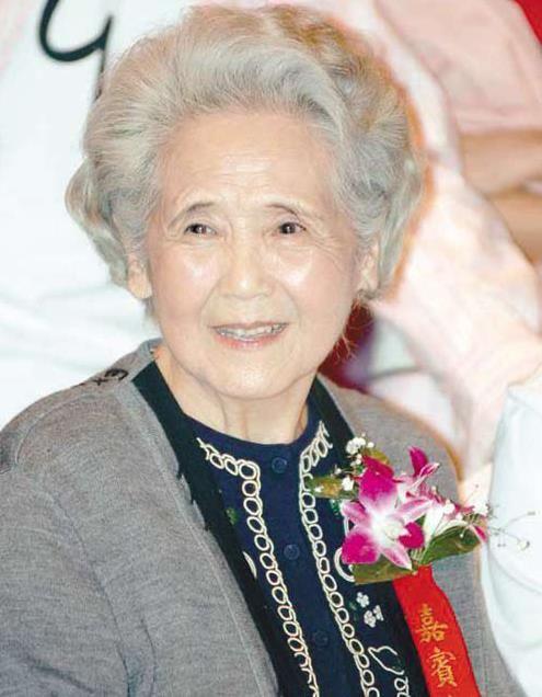 杜雨露病逝!19岁入行,39岁开始演戏,结婚58年没有绯闻