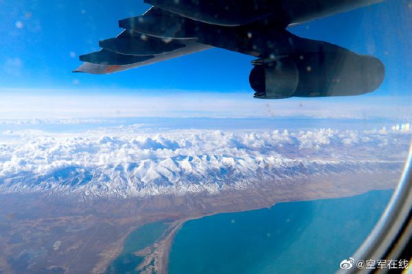 图片来源:@空军在线